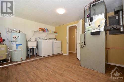 2300 Highway 43 County Road, Smiths Falls, ON - Indoor Photo Showing Laundry Room