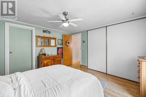 876 Balsam Road, Creston, BC - Indoor Photo Showing Bedroom