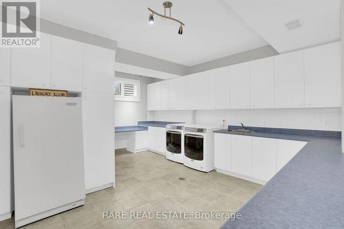 129 Duncan Road, Richmond Hill (Langstaff), ON - Indoor Photo Showing Laundry Room