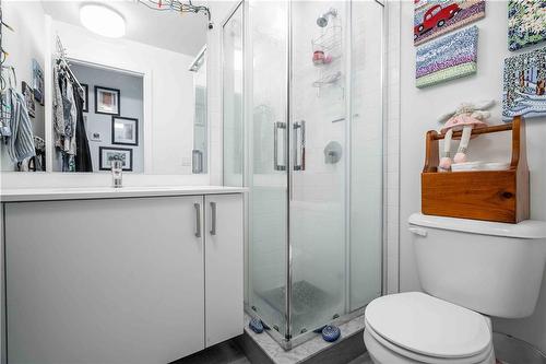 467 Charlton Avenue E|Unit #506, Hamilton, ON - Indoor Photo Showing Bathroom