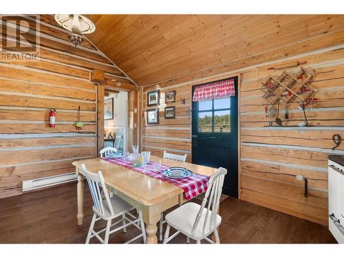 3460 Meadow Lake Road, Clinton, BC - Indoor Photo Showing Dining Room