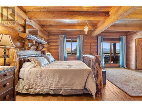 3460 Meadow Lake Road, Clinton, BC - Indoor Photo Showing Bedroom