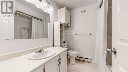 16 Caldwell Place, St. John'S, NL - Indoor Photo Showing Bathroom