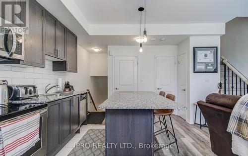 98 - 30 Fieldway Road, Toronto (Islington-City Centre West), ON - Indoor Photo Showing Kitchen With Upgraded Kitchen