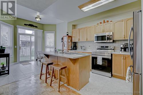 5639 Raleigh Street, Mississauga (Churchill Meadows), ON - Indoor Photo Showing Kitchen With Double Sink