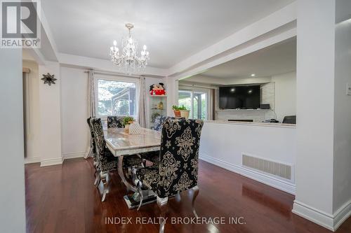 48 Copeland Road, Brampton (Fletcher'S West), ON - Indoor Photo Showing Dining Room