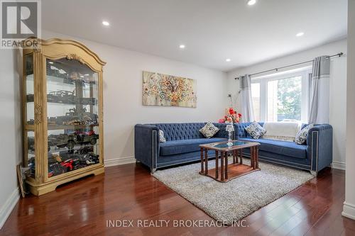 48 Copeland Road, Brampton (Fletcher'S West), ON - Indoor Photo Showing Living Room