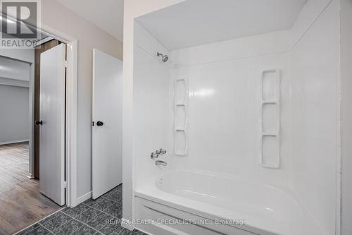 30 Winterfold Drive, Brampton (Madoc), ON - Indoor Photo Showing Bathroom