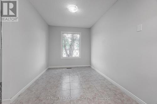 30 Winterfold Drive, Brampton (Madoc), ON - Indoor Photo Showing Other Room