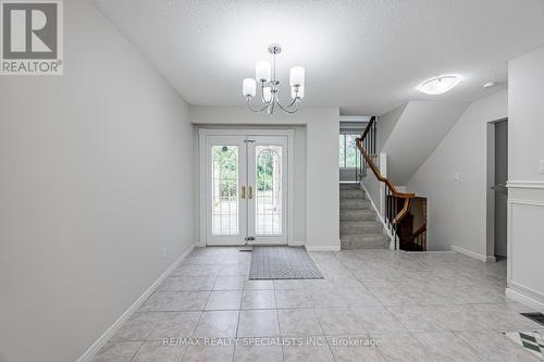 30 Winterfold Drive, Brampton (Madoc), ON - Indoor Photo Showing Other Room