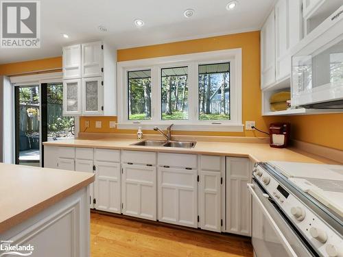 8 Waubeek Street, Parry Sound, ON - Indoor Photo Showing Kitchen With Double Sink