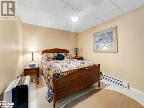 8 Waubeek Street, Parry Sound, ON - Indoor Photo Showing Bedroom