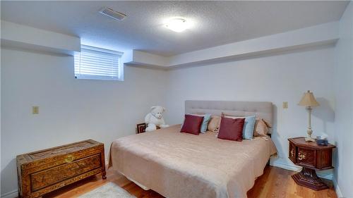 66 Glen Cannon Drive, Stoney Creek, ON - Indoor Photo Showing Bedroom