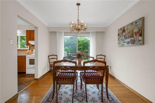 293 Harmony Road, Ancaster, ON - Indoor Photo Showing Dining Room