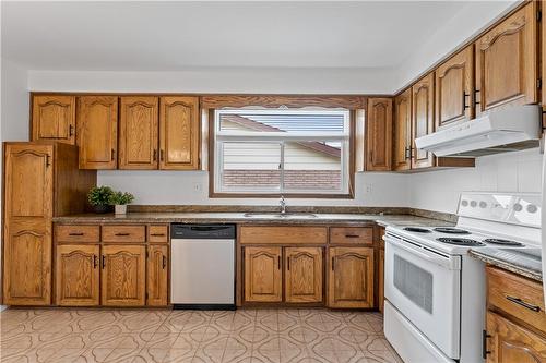 KITCHEN - 62 Eastbury Drive, Stoney Creek, ON - Indoor Photo Showing Kitchen