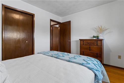 BEDROOM 3 - 62 Eastbury Drive, Stoney Creek, ON - Indoor Photo Showing Bedroom