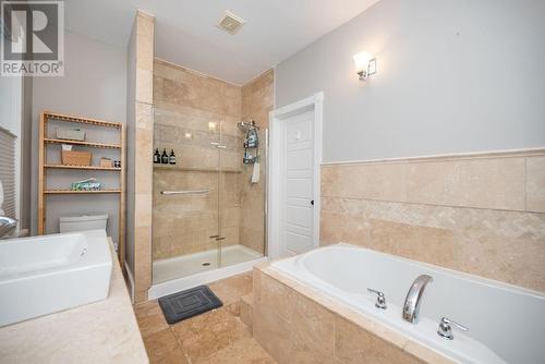 379 Mackay Street, Pembroke, ON - Indoor Photo Showing Bathroom