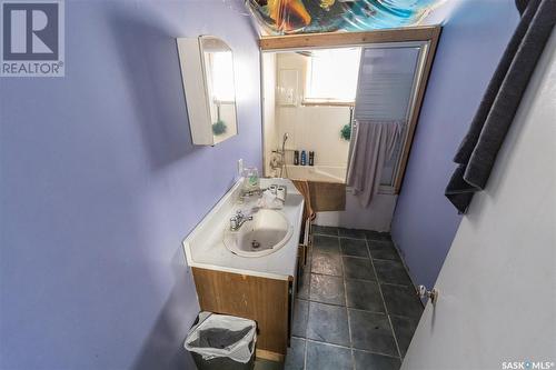 345 Lorne Street, Regina, SK - Indoor Photo Showing Bathroom