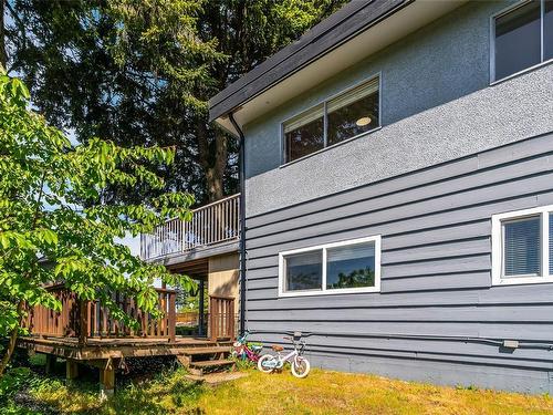 1901 Meredith Rd, Nanaimo, BC - Outdoor With Exterior