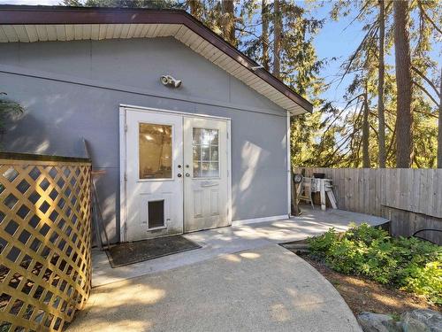 3077 Brittany Dr, Colwood, BC - Outdoor With Facade