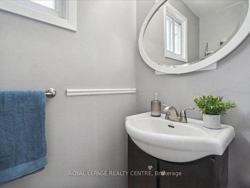 3359 Mainsail Cres, Mississauga, ON - Indoor Photo Showing Bathroom