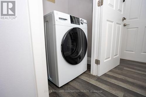 309 - 275 Eiwo Court, Waterloo, ON - Indoor Photo Showing Laundry Room