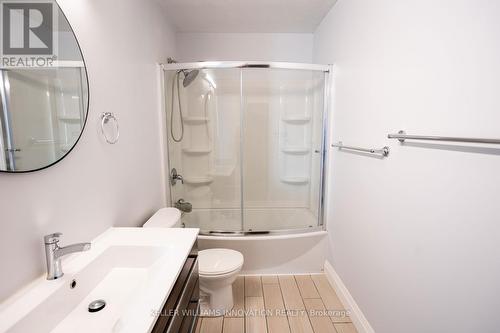 309 - 275 Eiwo Court, Waterloo, ON - Indoor Photo Showing Bathroom