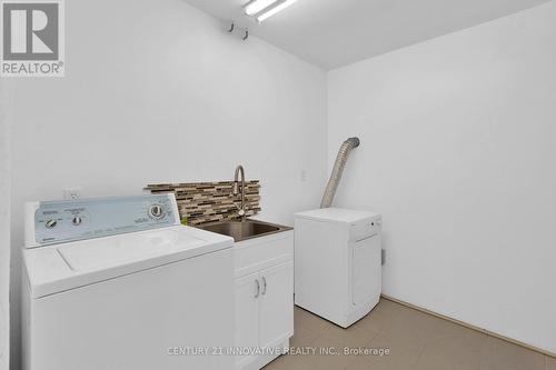 2225 Longfellow Avenue, Windsor, ON - Indoor Photo Showing Laundry Room