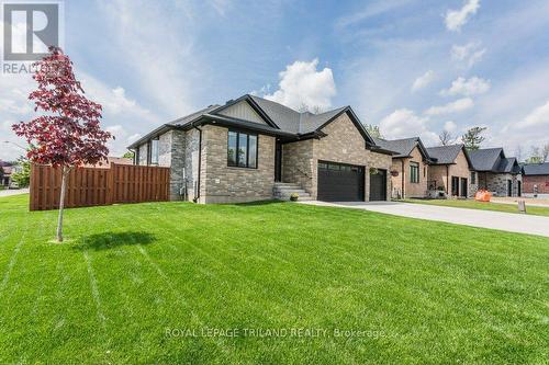 2 Joanna Crescent, Central Elgin, ON - Outdoor