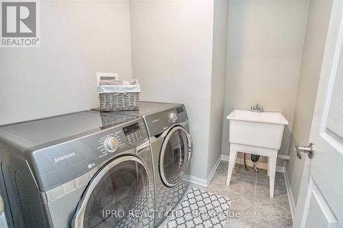 188 Ruhl Drive, Milton, ON - Indoor Photo Showing Laundry Room