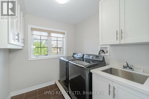 8 Teal Crest Circle, Brampton, ON - Indoor Photo Showing Laundry Room