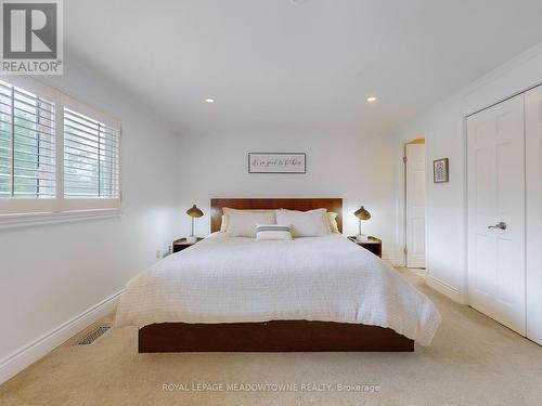 3124 Woodward Avenue, Burlington, ON - Indoor Photo Showing Bedroom