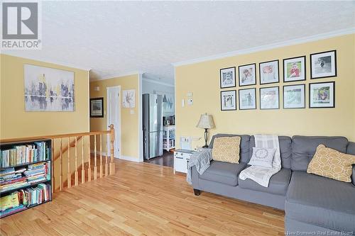 33 Fletcher Court, Fredericton, NB - Indoor Photo Showing Living Room