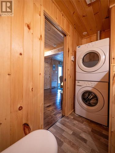 139 Broad Lake, Bellevue, NL - Indoor Photo Showing Laundry Room
