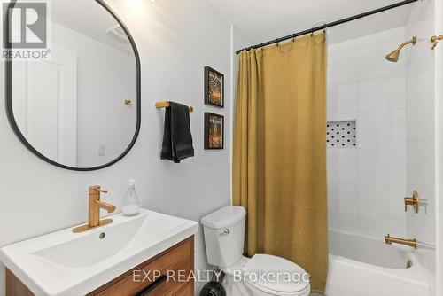 276 William Street, Belleville, ON - Indoor Photo Showing Bathroom