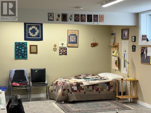 543 Hartland Avenue, Midway, BC - Indoor Photo Showing Bedroom