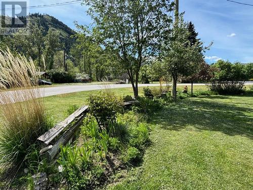 543 Hartland Avenue, Midway, BC - Outdoor