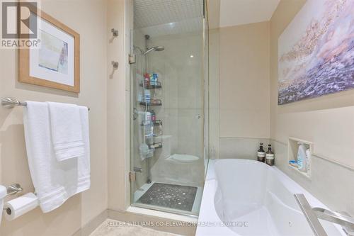 8 Boylen Street, Toronto, ON - Indoor Photo Showing Bathroom