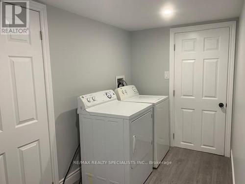 Bsmt - 378 Torrance Street, Burlington, ON - Indoor Photo Showing Laundry Room