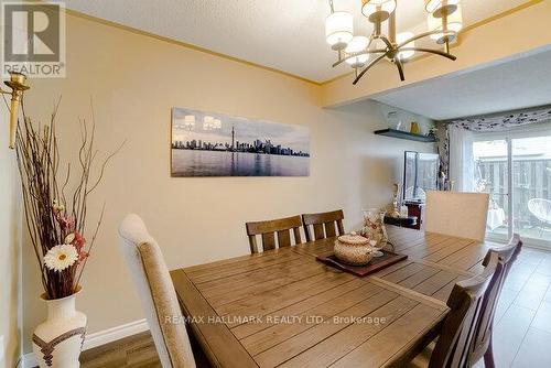3 - 2226 Upper Middle Road, Burlington, ON - Indoor Photo Showing Dining Room