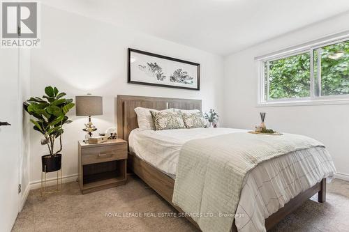 2461 Bridge Road, Oakville, ON - Indoor Photo Showing Bedroom