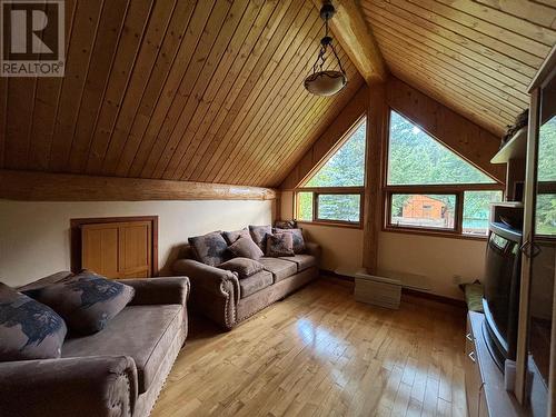 3085 Christian Valley Road, Westbridge, BC - Indoor