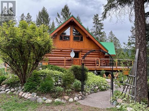 3085 Christian Valley Road, Westbridge, BC - Outdoor