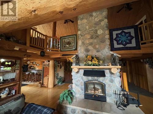 3085 Christian Valley Road, Westbridge, BC - Indoor With Fireplace