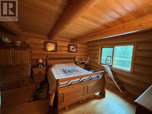 3085 Christian Valley Road, Westbridge, BC - Indoor Photo Showing Bedroom