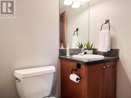 5401 Lakeshore Drive Unit# 105, Osoyoos, BC - Indoor Photo Showing Bathroom