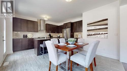 23 Snap Dragon Trail, East Gwillimbury, ON - Indoor Photo Showing Dining Room
