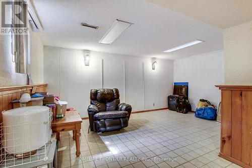 5 Penwick Crescent, Richmond Hill, ON - Indoor Photo Showing Other Room