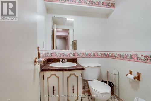 5 Penwick Crescent, Richmond Hill, ON - Indoor Photo Showing Bathroom