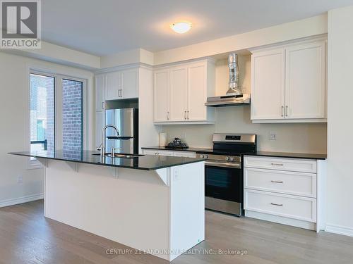 103 Thomas Frisby Jr. Crescent, Markham, ON - Indoor Photo Showing Kitchen